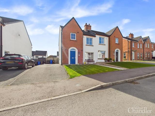 house in 14 Forge Walk, Ballygowan, Newtownards, BT23 6SX