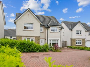 house in 16 Sollas Gardens, Newton Mearns, G77 5XD
