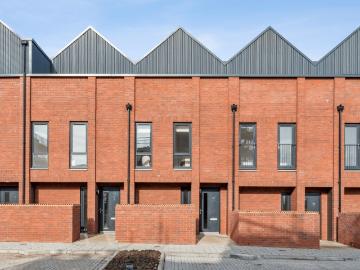 house in 1 Maltings Wynd, Dundashill, G4 9BF