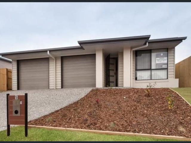 house in 1 / 5 Ward Street, Flinders View