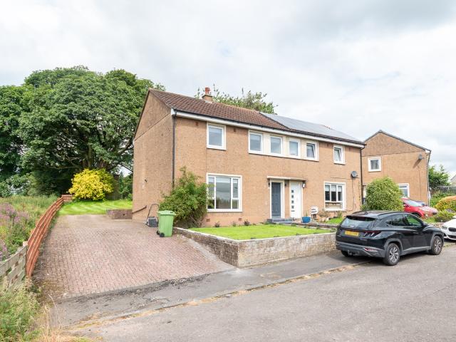 house in 20 Croft Road, Balmore, G64 4AL