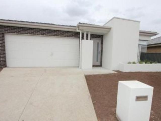 house in 21 Wilmott St, Lucas VIC 3350