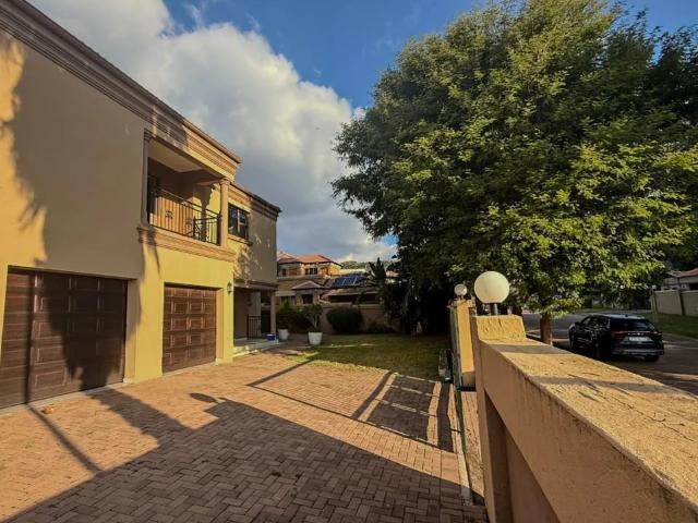 house in 260 Mountain Side, Pinehaven Country Estate 662, Pinehaven, Krugersdorp, Gauteng