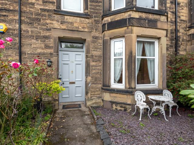 house in 26 Argyle Crescent, Edinburgh, Midlothian, EH15 2QD