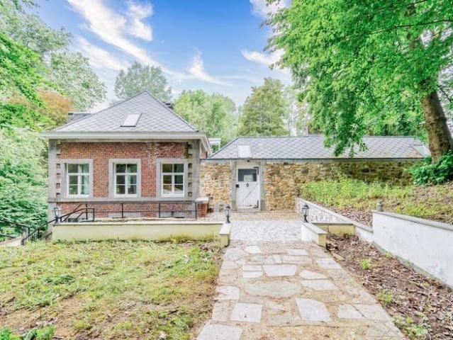 House in the middle of nature lot of charm