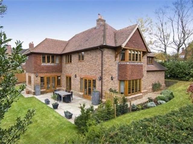 house in The Rise, Sevenoaks TN13 1RJ