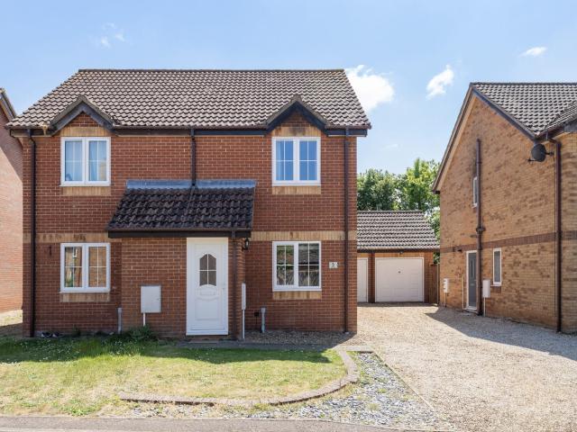 house in Vale Close, Horsford, NR10