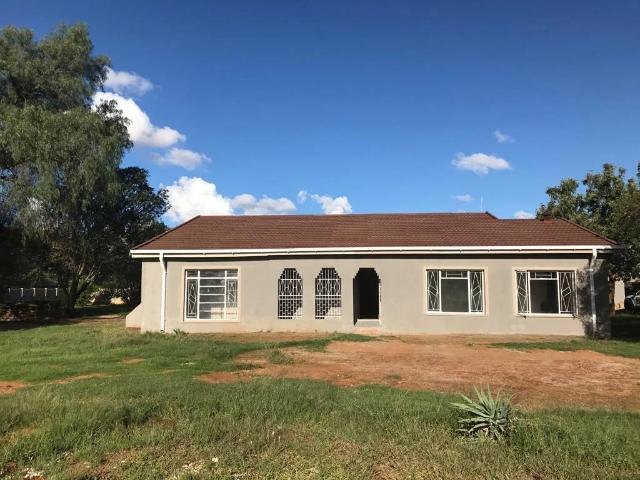 house in Waterbron SH, Bloemfontein, Free State