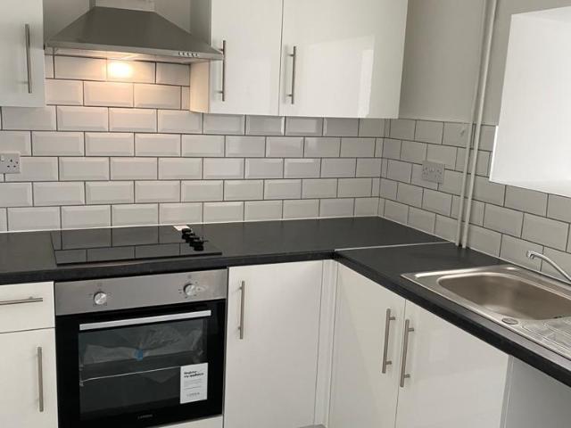 house in Wengraig Road, Tonypandy, CF40 Wengraig Road, Tonypandy, CF40