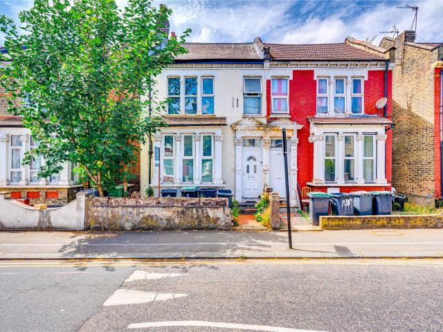 house in Wightman Road, Harringey, London N8 0NA