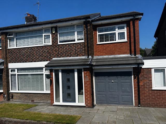 house in Wigshaw Close
