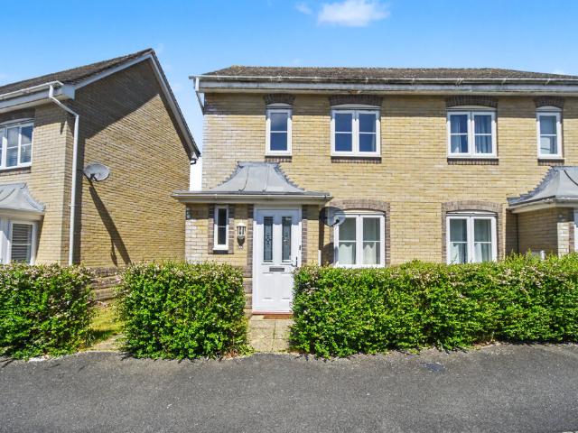 house in Wiltshire Crescent, Basingstoke
