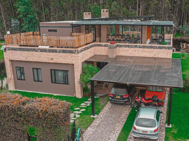 house in Aposentos, Sopó, Cundinamarca