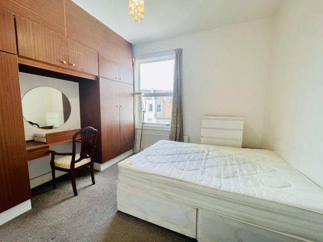 house in Argyle Road, West Ealing, W13
