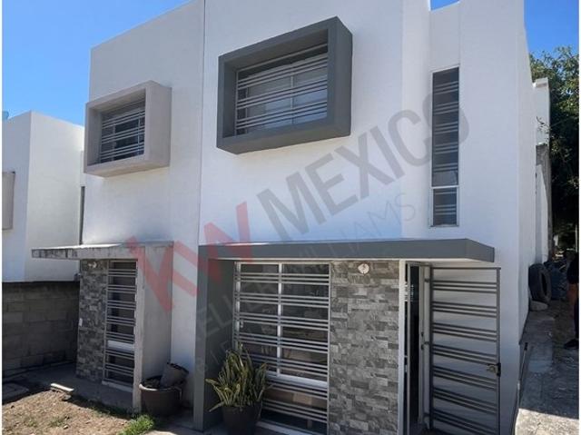house in ATM/Cajero Bbva, Fraccionamiento Cumbres del Sur, 80197 Culiacán Rosales, Sin, México