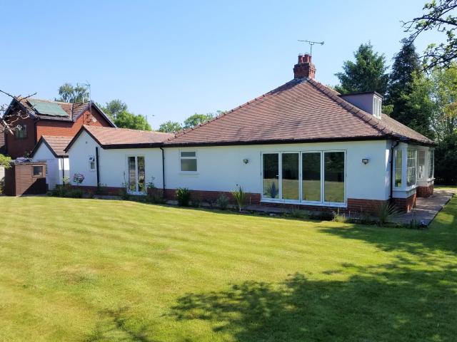 house in Austerfield, Doncaster DN10 6QW