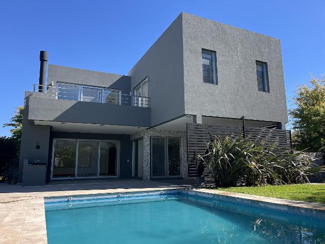 house in Ayres Plaza Pilar