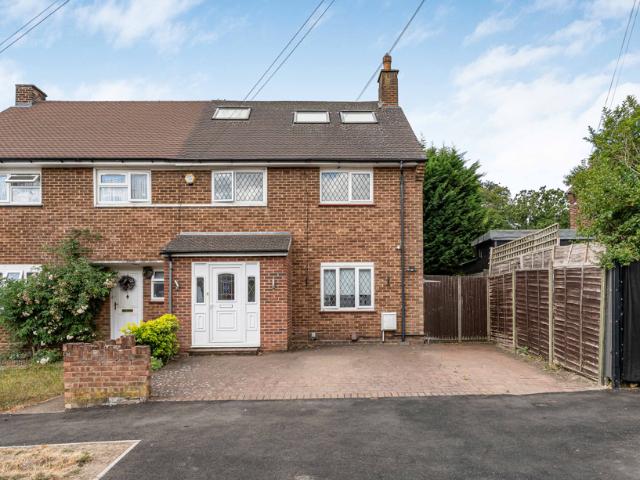 house in Binyon Crescent
