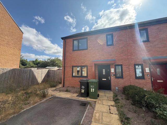 house in Bixton Close Northwick