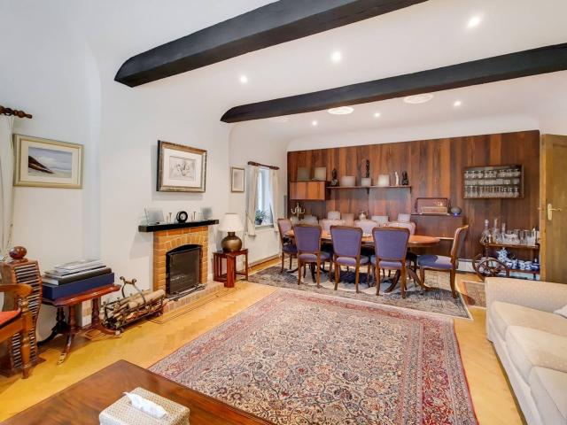 house in Canons Drive