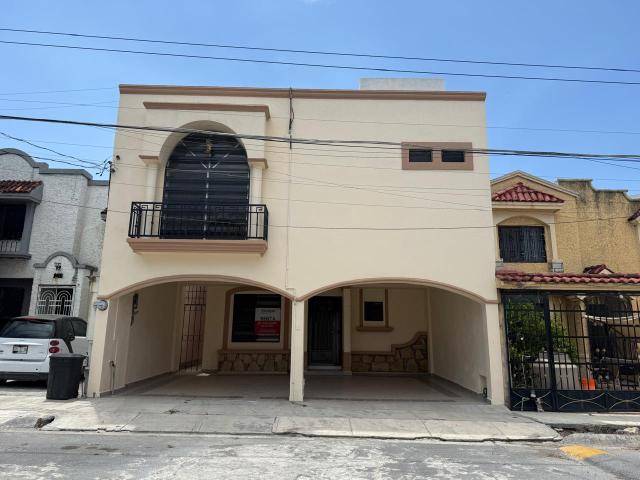 house in Calle Torre del Cerredo, Fraccionamiento Valle Torremolinos, 67117 Guadalupe, NL, México