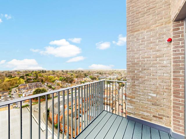 house in Carter House, Maidenhead, SL6 1EB