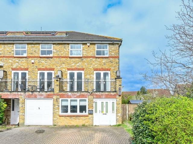 house in Chivenor Grove