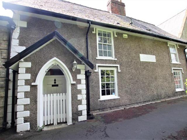 house in Church House, Cottingham, HU16 4DB