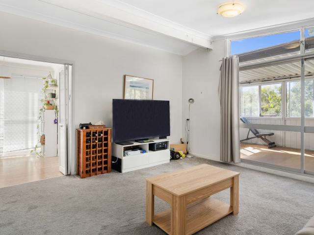 House in Como, 64 Novara Crescent