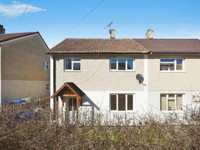 house in Cornwall Drive, Brimington, S43