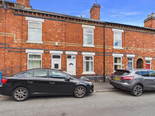 house in Dean Street, De22