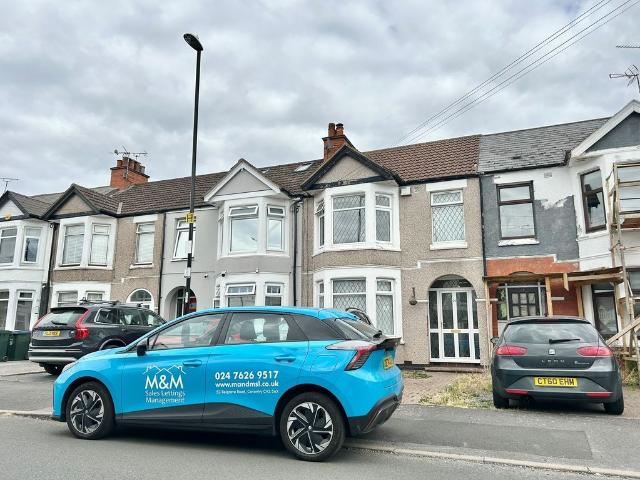 house in Dickens Road Keresley, Coventry CV6 2JT