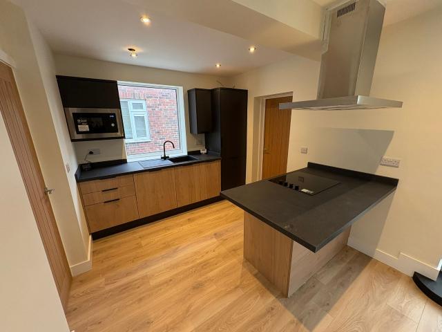 house in Doncaster DN2 6DR
