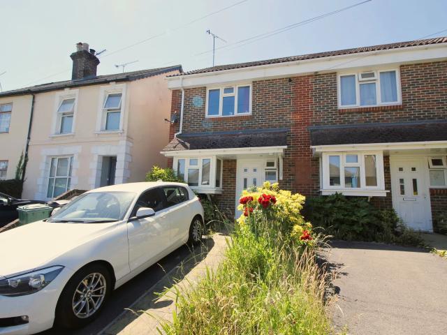 house in Earlsbrook Road