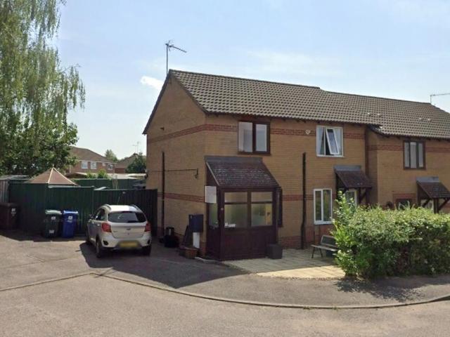 house in Earlstoke Close Banbury