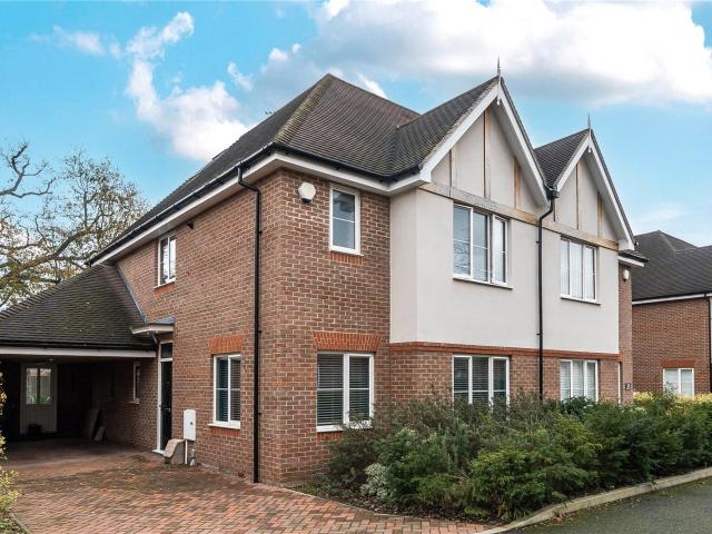 house in East Molesey