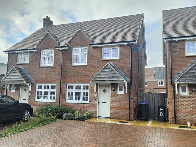 house in East View Close CV23