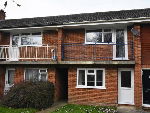 house in Elgar Close, Basingstoke