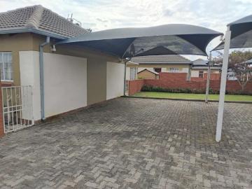 House in Estate to Rent