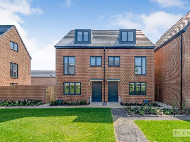 house in Fleming Gardens, MK9