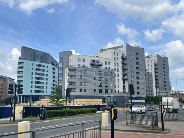 house in Gateway East, Marsh Lane, Leeds, LS9