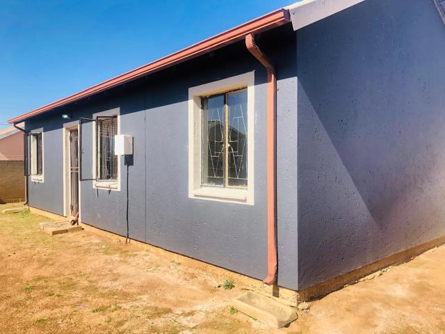 house in Golden Gardens, Sebokeng, Gauteng