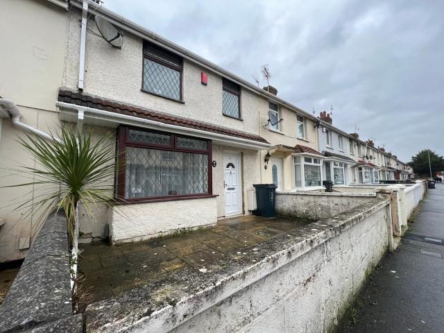 house in GORSE HILL
