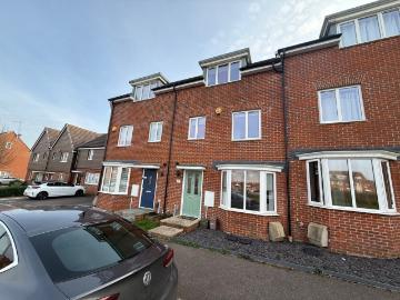 house in Goshawk green