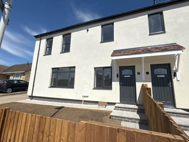 house in Grange, Road, Tuffley, Gloucester, Gloucestershire, GL4, 0PT
