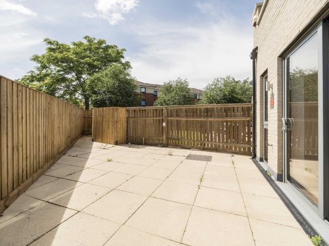 house in Gunnersbury Mews, Chiswick, W4