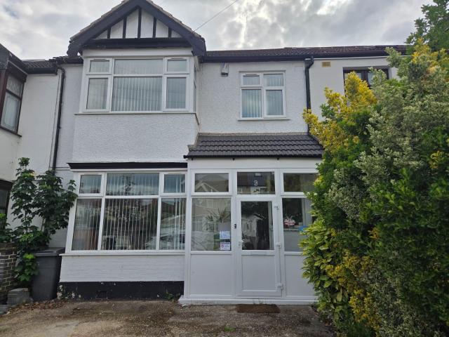 house in Highcliffe Gardens
