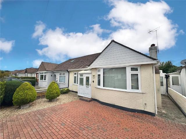 house in Holmefield Avenue, Fareham, Hampshire, PO14