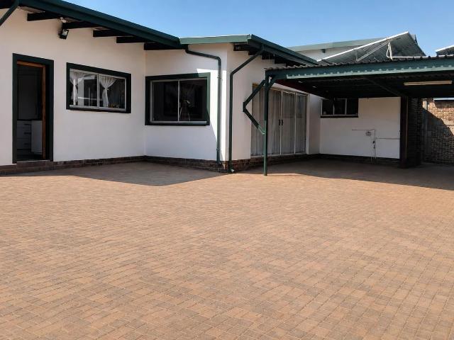 house in Horison, Roodepoort, Gauteng