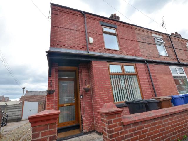 house in Hurst Street, Reddish, Stockport, Greater Manchester, SK5 7BA
